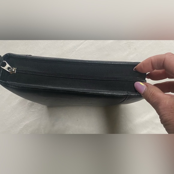 Day-Timer Black 7 Rings Faux Leather Planner Binder Wallet 11.5 x 9 inches - Picture 3 of 8